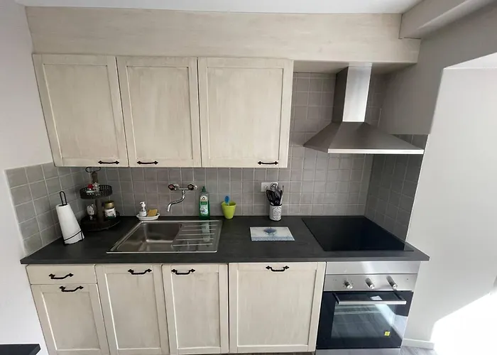 Welcoming House In + Free Parking