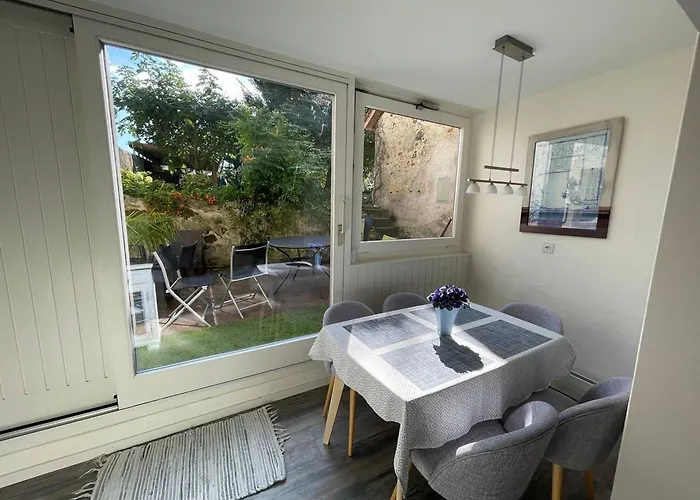 Welcoming House In + Free Parking Ferienhaus